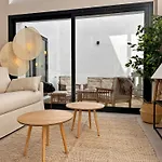 شقة Sherry De La Riva - Ole Solutions جيريز